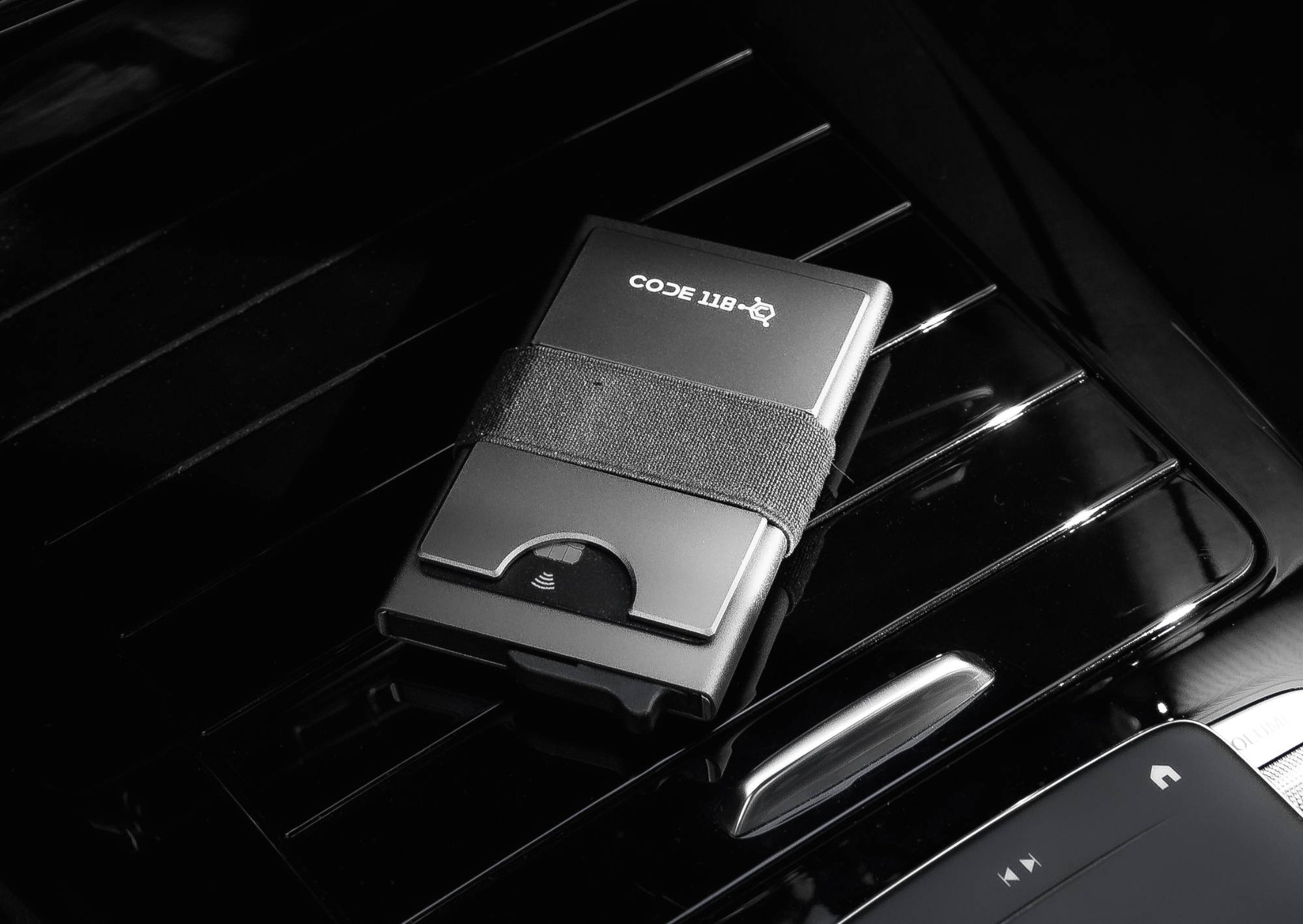 Code 118 stealth wallet the modern carry